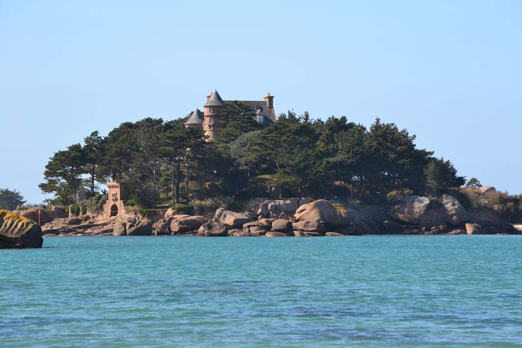 La Kerandiere Tonquédec Buitenkant foto